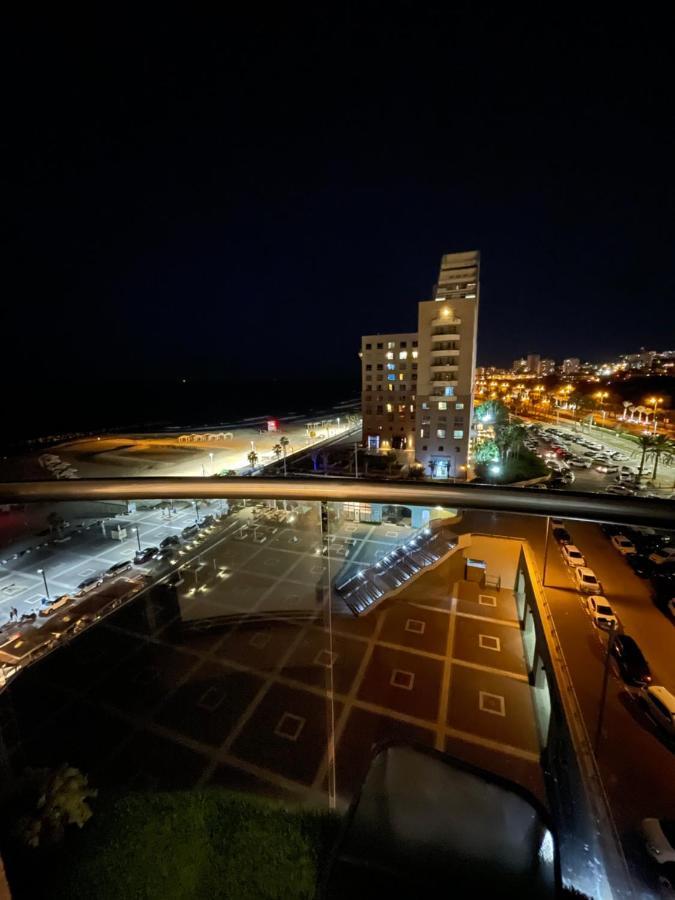 Suite On The Beach Haifa Exterior photo