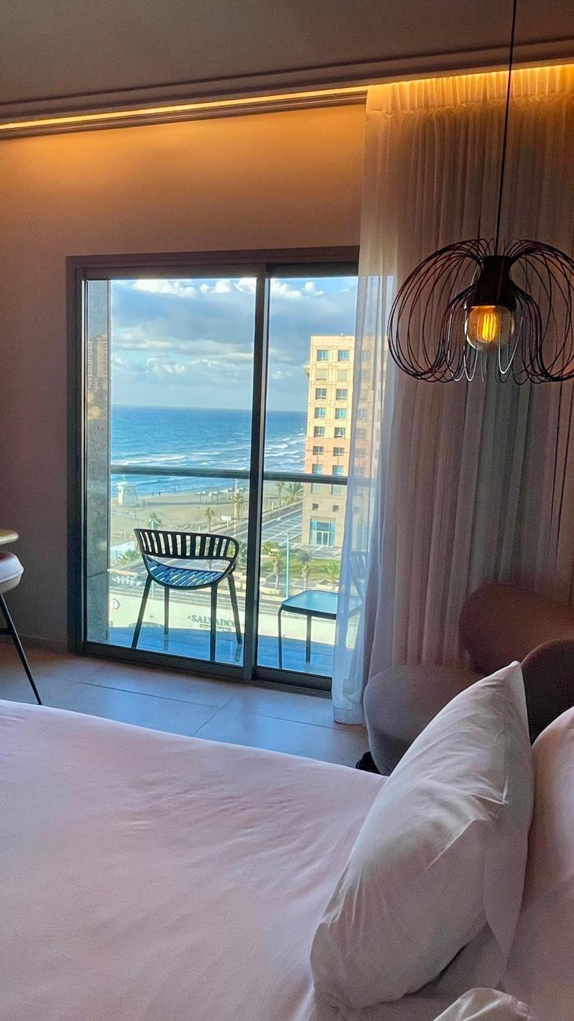 Suite On The Beach Haifa Exterior photo